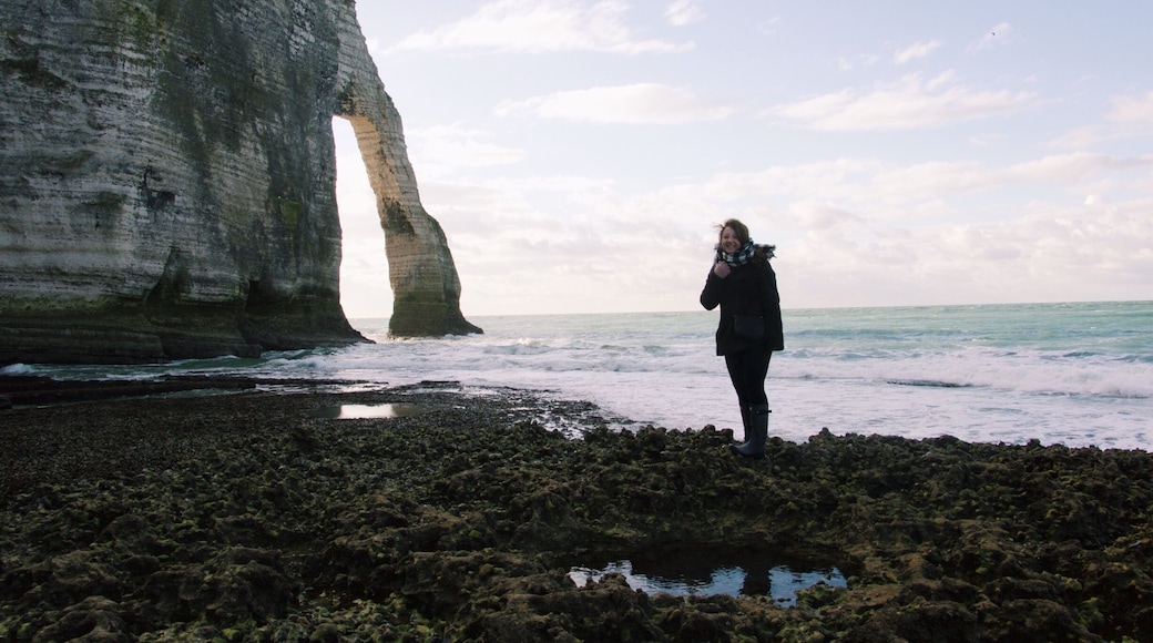 Hey guys I need your help! I'm trying to win a trip to France. To vote for me, click the link in my bio and "like" my video (it's in French though so click "j'aime") Please help a fellow traveler out. Thanks so much!! 😘