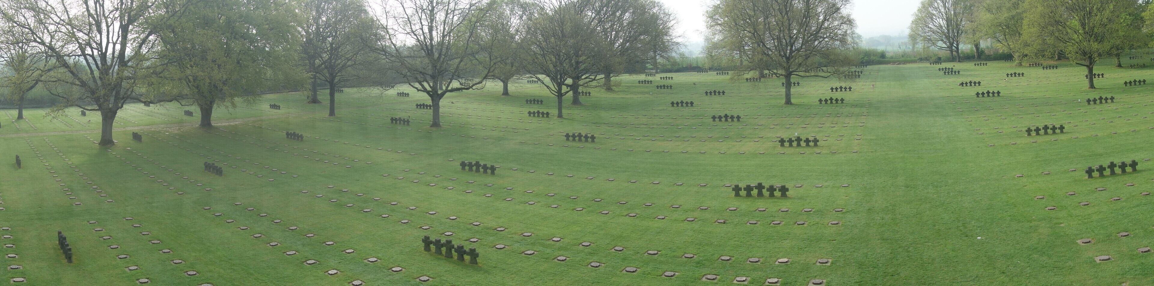 Normandy, traces of D-day
La Cambe German military cemetery has by far the largest number of war graves in the region: 21,222 German soldiers are buried here. #D_day_Normandy