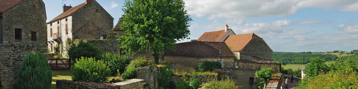 Flavigny-sur-Ozerain (Côte-d'Or)