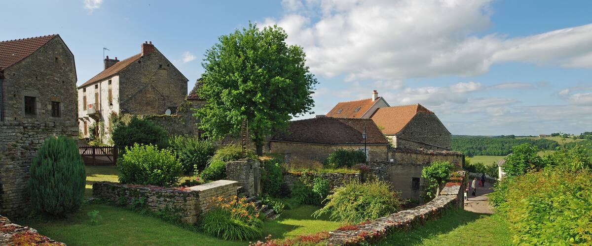 Flavigny-sur-Ozerain (Côte-d'Or)