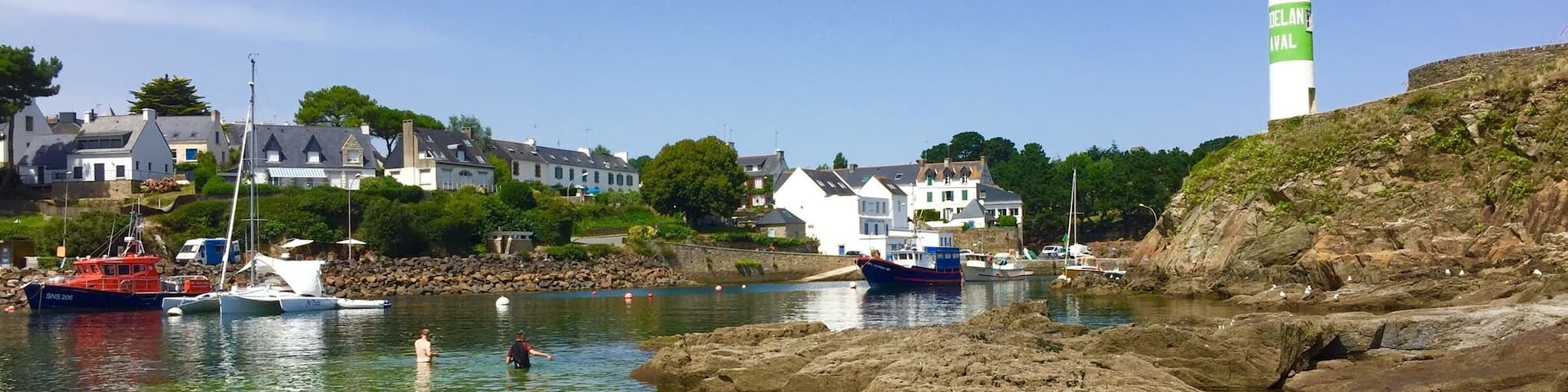 We had great fun jumping straight from the jetty into the clear water and spotting fish and crabs below us.