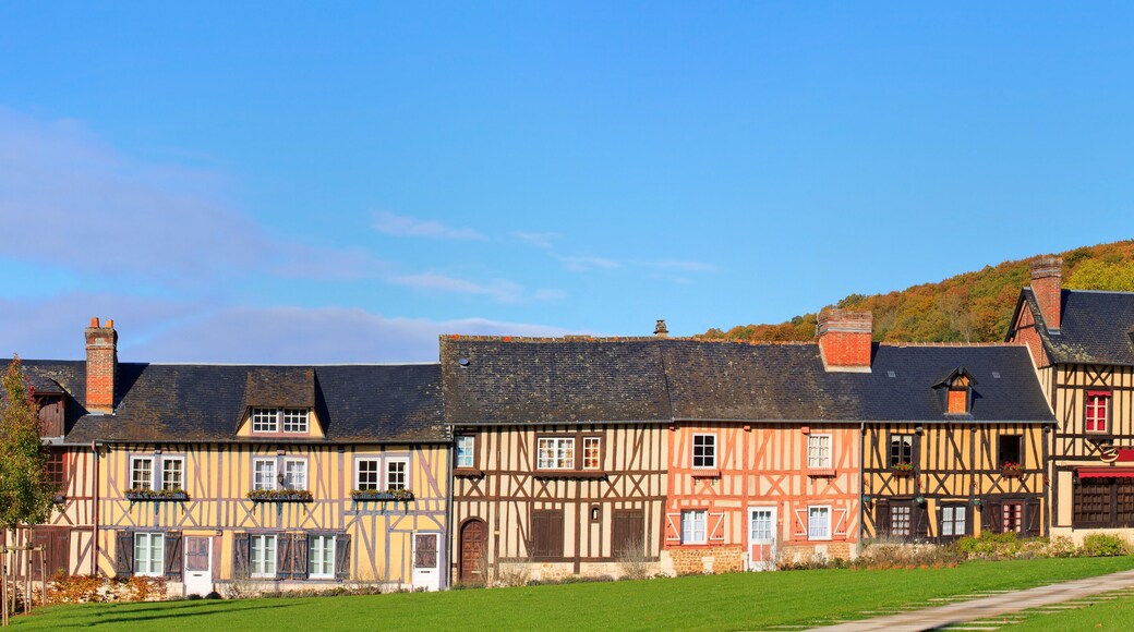 Maisons à colombage au Bec-Hellouin, Normandie, France
