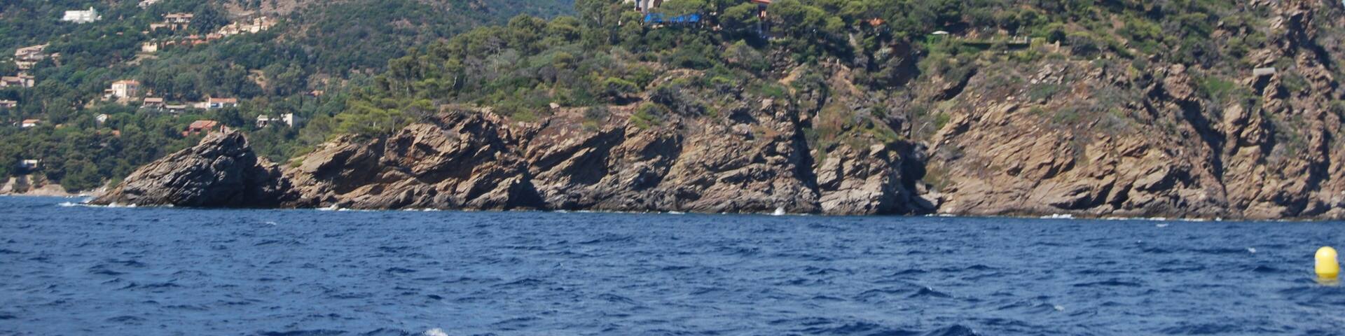 Le cap Nègre. Partie Est. Vu de la mer.