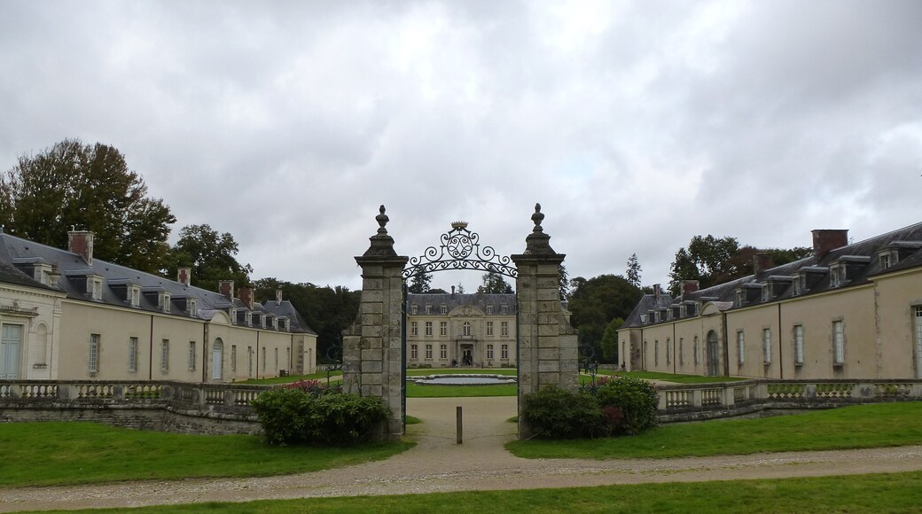 le chateau de kerguéhennec