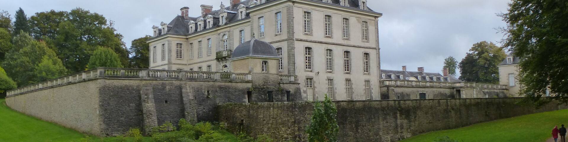 le chateau du domaine de kerguéhennec