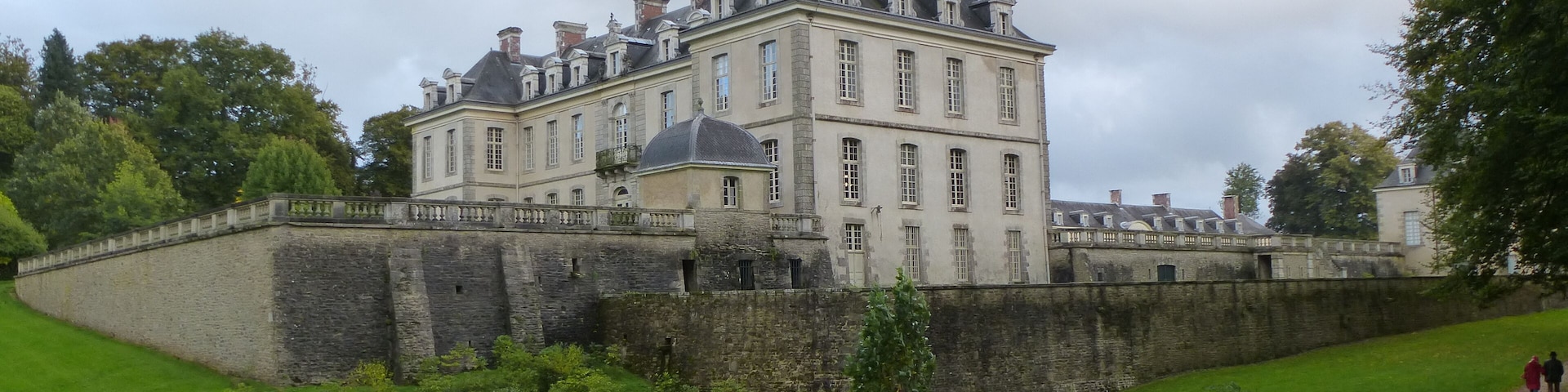le chateau du domaine de kerguéhennec
