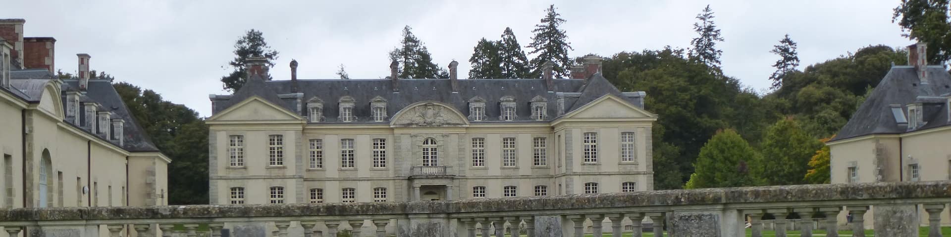le chateau de kerguéhennec
