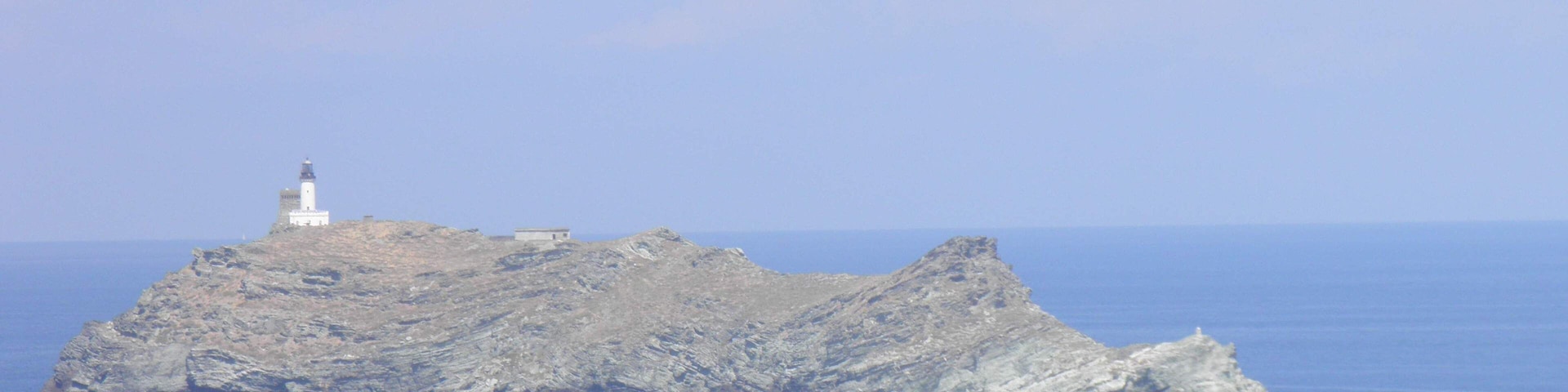 Vue depuis Barcaggio de l'Ăźle de la Giraglia Ă Ersa (Haute-Corse, France).