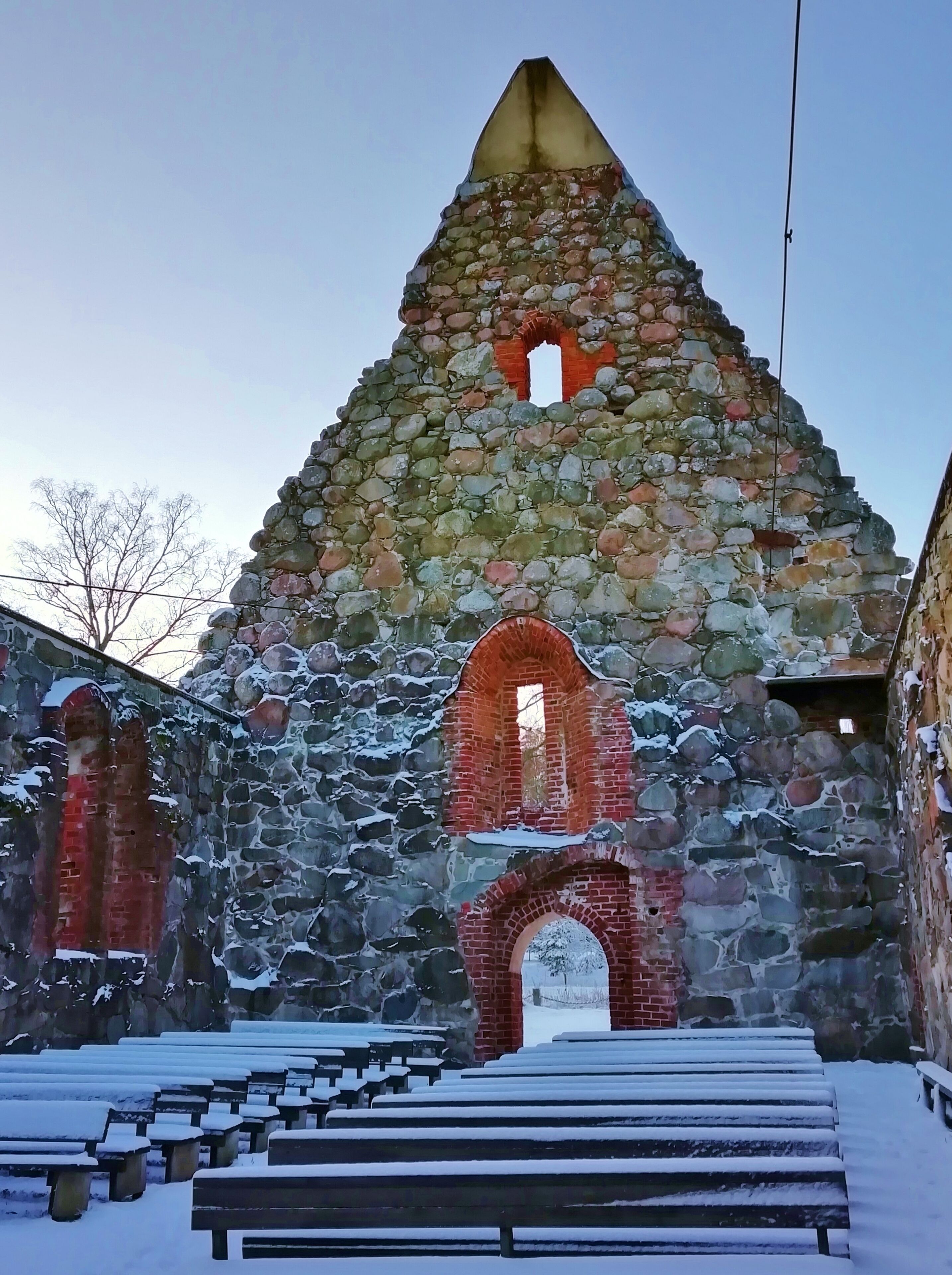 The Church of St. Michael 

As you see there´s snow on the benches. Ceiling collapsed on storm in December 1890. Over 500 years old ruin church has been under the open sky for 200 years. Construction of the old church at Pälkäne is believed to been between 1495–1505. #Trovember #History