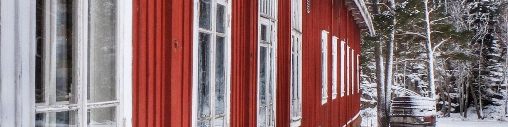 The Stallhagen Brewery is the only one on the Åland Islands and comes complete with a pub serving it's delicious wares (and an unlisted menu that changes daily based on what's available). They even produce what is called a 'shipwrecked beer' - a recipe recreated from a beer discovered on a nearby sunken ship from the 1840s!