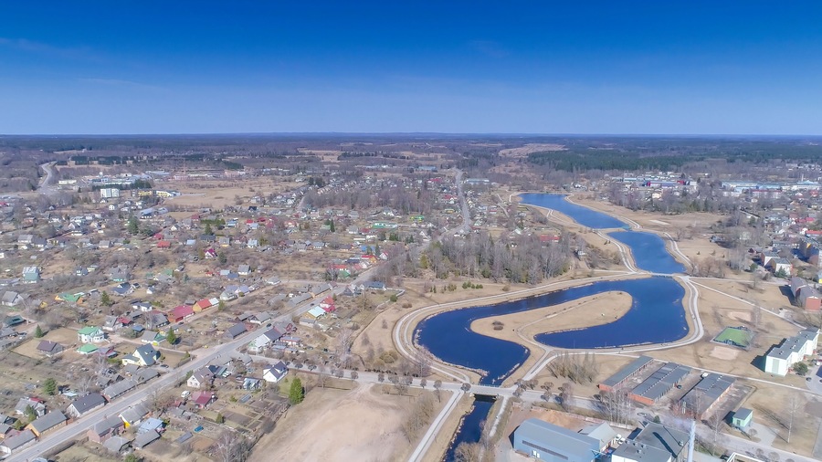 17937_Aerial_view_of_the_small_town_of_Valka_in_Latvia.jpg