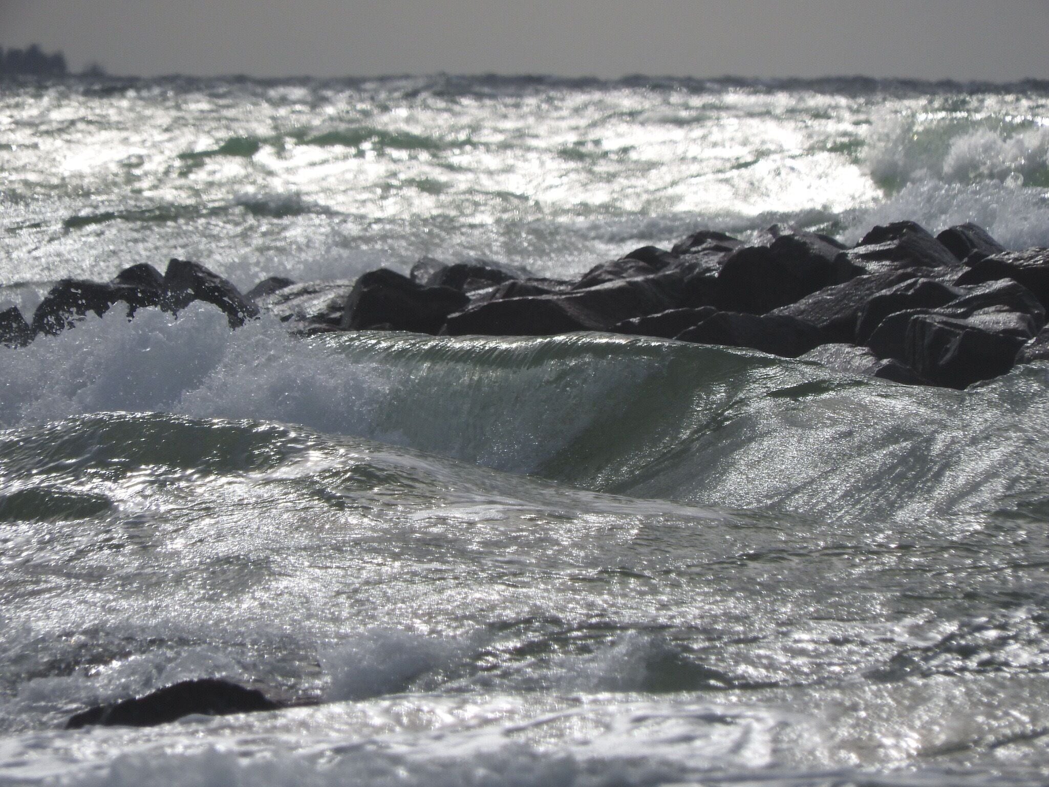 Very hard August wind