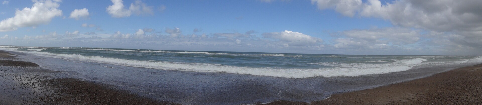Panorama am meenschenleeren Klim Strand in Dänemark