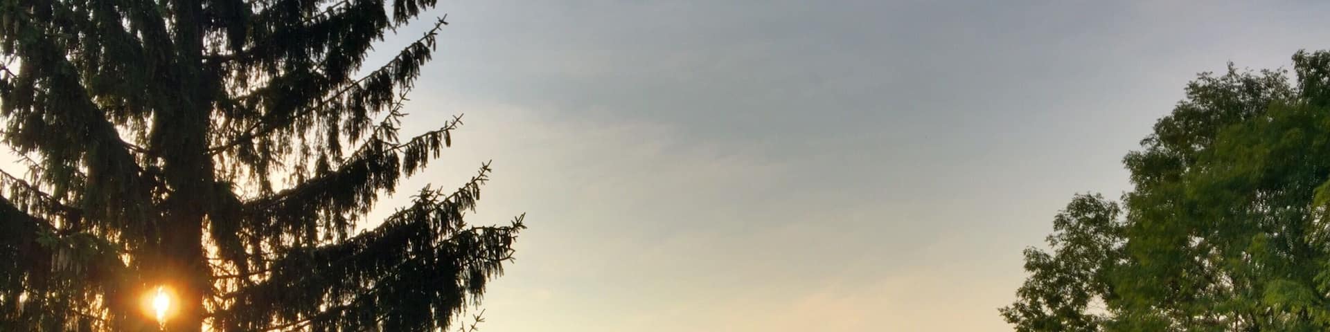 This photo was taken at Chata Muhu in the northern mountains of the Czech Republic at sunrise.
#BestOf5