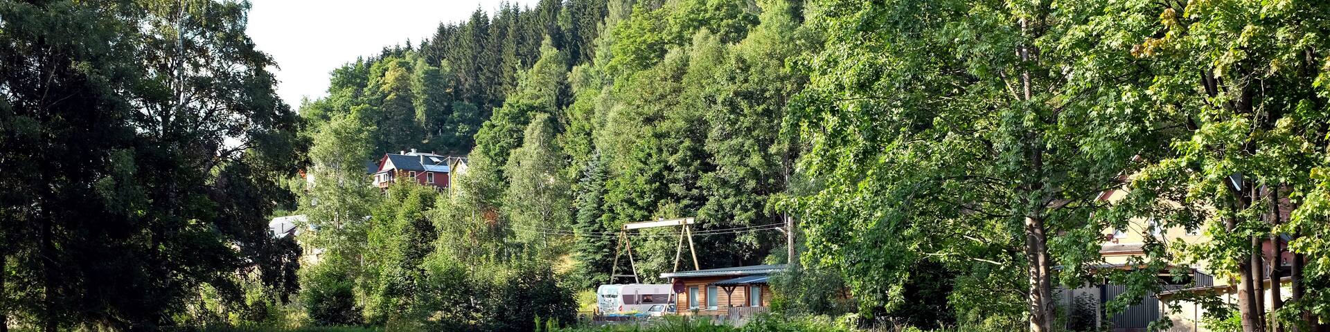RybnĂÄek na HraniÄnĂm potoce v HraniÄnĂ©, u Äesko-nÄmeckĂ© hranice, okres Sokolov