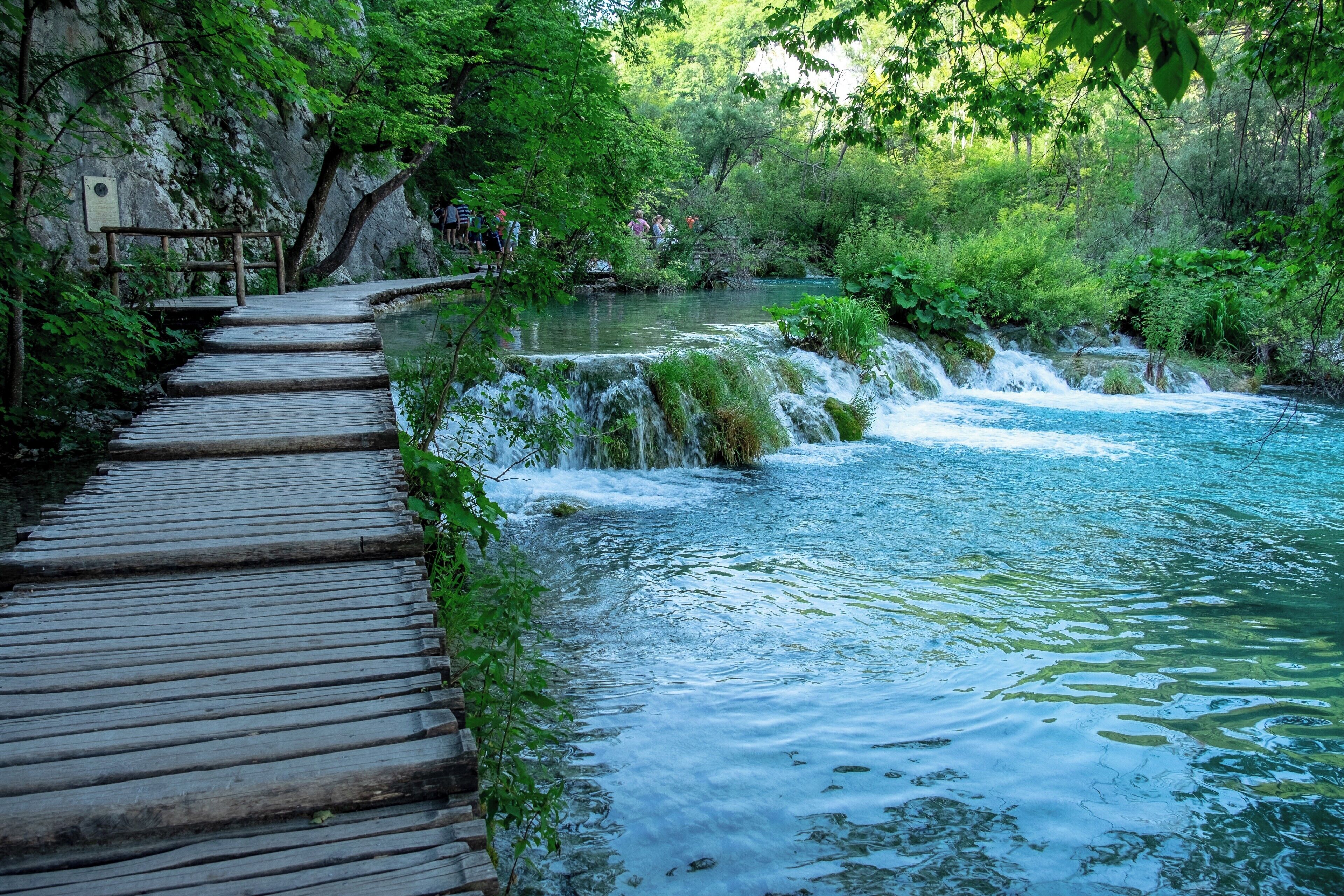 The breathtaking #plitvicelakes National Park added In 1979 to the Unesco World Heritage Sites list.

#Croatia #croatialife #croatianow #croatiatodo #igerscroatia #onlycroatia #visitcroatia #wonderlustcroatia #unlimitedcroatia #lovecroatia #croatia_instagram #croatia_photography #igerscroatia #croatiancoast #croatialove #CroatiaFullOfLife #travelingram #instatraveling #travelphotography #travel #travelgram #instagrammers #unesco #plitvice #plitvickajezera #waterfalls #nature #water #nationalpark