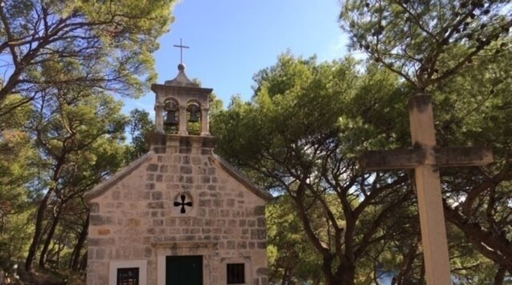 I first climbed up to this tiny chapel, the day after badly spraining my ankle, The peace & beauty of this spot took my breath away. I have been back since, and I still love it just as much.
Pučišća - Brač - Croatia
#Trovember