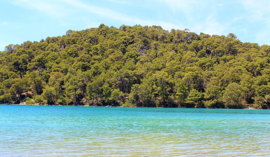 I took this photo at Mljet Island, Croatia last summer. It was truly a paradise there! This is a small lake within the island. In fact there are 2 lakes on the island - Malo jezero ("small lake") and Veliko jezero ("large lake". But maybe more technically "big lake". A native speaker knows the answer!). And the views were here amazing. There was lush green beauty everywhere. And the water was so gorgeous. It was really peaceful there! And this is actually inside a national park - Mljet National Park. The best views, unfortunately, are actually from above. Many of the famous photos you will see of Mljet are taken from the sky!