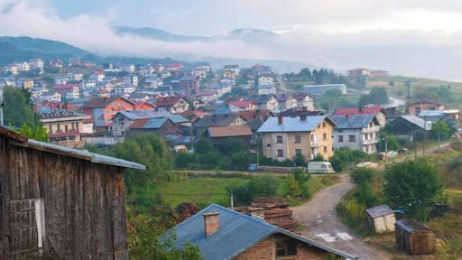 Sarnitsa city is located deep in the Rhodope mountains among remote virgin forests, the town has preserved its authentic atmosphere.
#city #Bulgaria #Rhodope