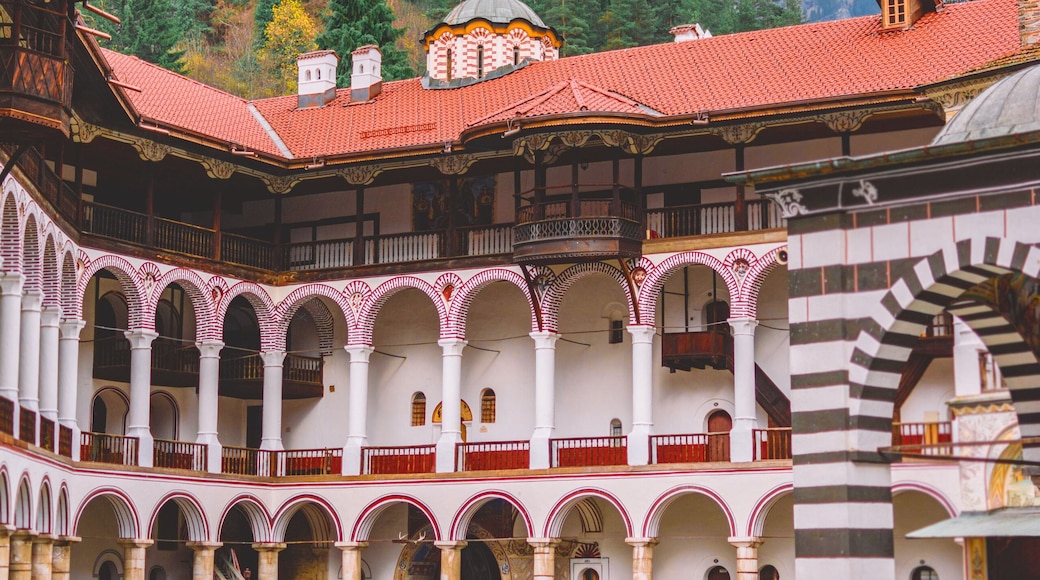 Seeing the Monastery of Saint Ivan of Rila or the Rila Monastery I understand why it is one of the most famous and culturally important places in our country. It's an amazing place! ⠀
It is situated in the Rila mountains, highest mountain range in Bulgaria and was founded in the 10th century.