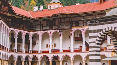 Seeing the Monastery of Saint Ivan of Rila or the Rila Monastery I understand why it is one of the most famous and culturally important places in our country. It's an amazing place! ⠀
It is situated in the Rila mountains, highest mountain range in Bulgaria and was founded in the 10th century.