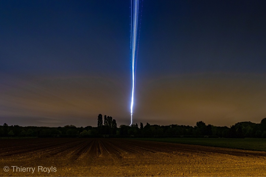 In the little village of Voorst, in Flemish Brabant, main street of this village is the best place to shoot airplanes, landing upon your heads only a few meter above!
More pictures on Instagram @thierryroyls