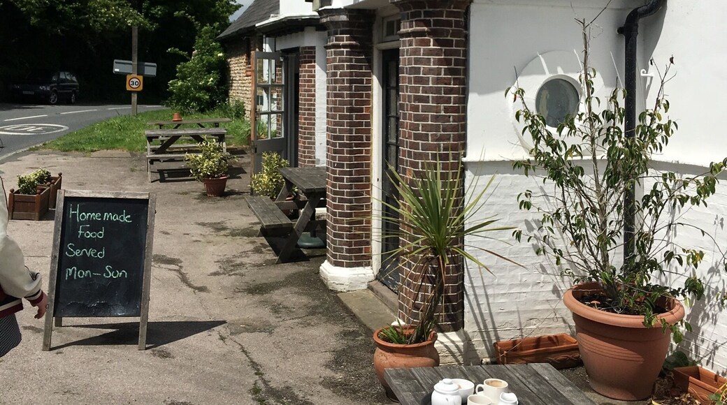 A beautiful place for a lunch, when you're rambling!!!