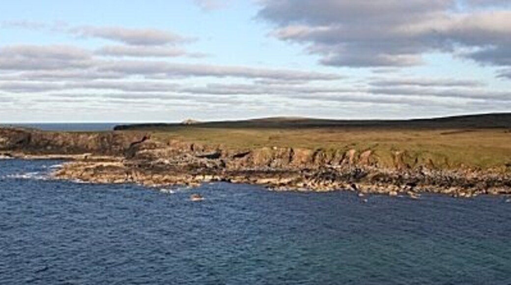 Port Sgiogarstaigh This is the south side of the bay at Port Sgiogarstaigh, still in the evening sunshine though the north side, from which this is taken, is in the shade.