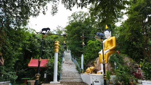 อำเภอวชิรบารมี