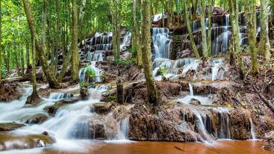 NIce waterfall hidden in jungle. Good spot for visit by motorbike from Mae Sot. Here is not many tourists, only few local people.
#pawai #waterfall #nature #thailand