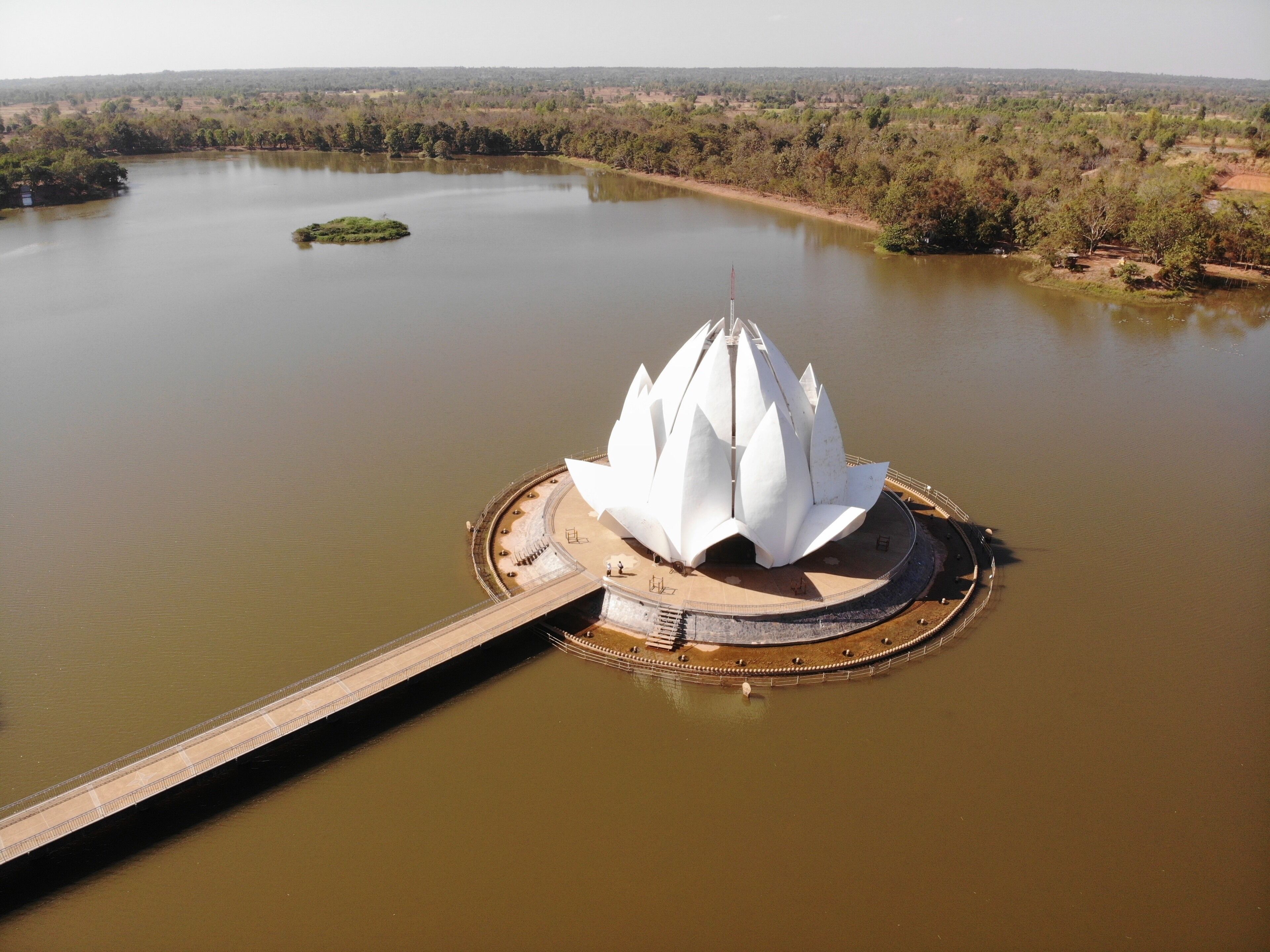 Free entrance to the temple