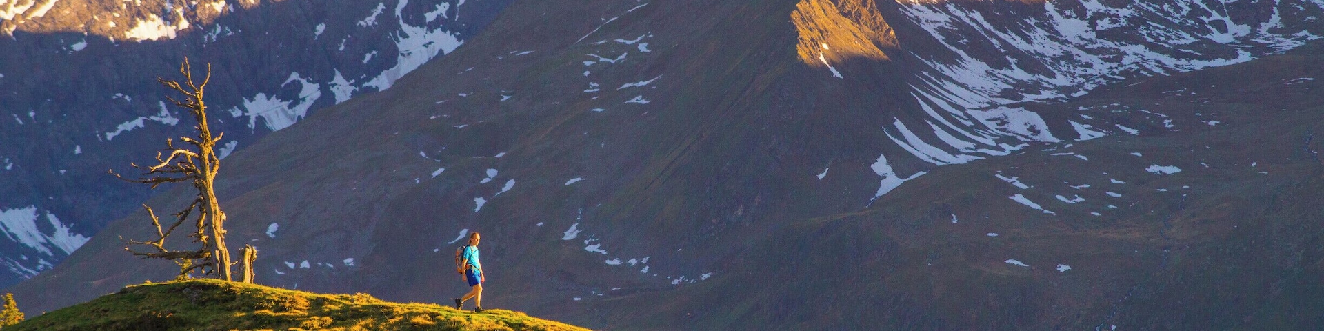 As much as I love winter and skiing, but I am certainly looking forward to hiking without snow shoes and in a t-shirt instead of 6 layers...
This was shot near Salfeiner See last May before sunset.
#BvSMountains #mountains