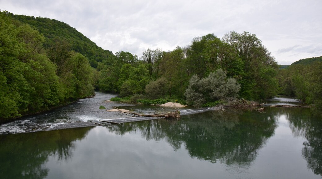 High waterlevels in the Loueriver near Montgesoye in springtime at 10 May 2014 gives good panoramas