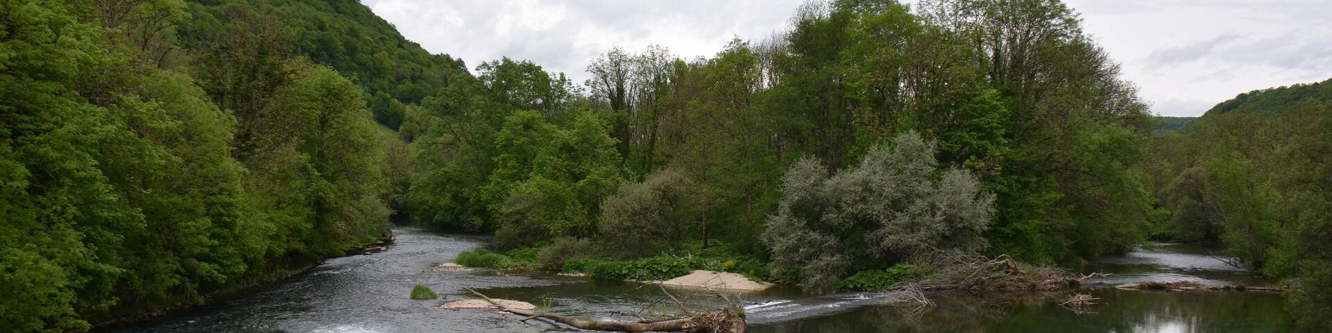 High waterlevels in the Loueriver near Montgesoye in springtime at 10 May 2014 gives good panoramas