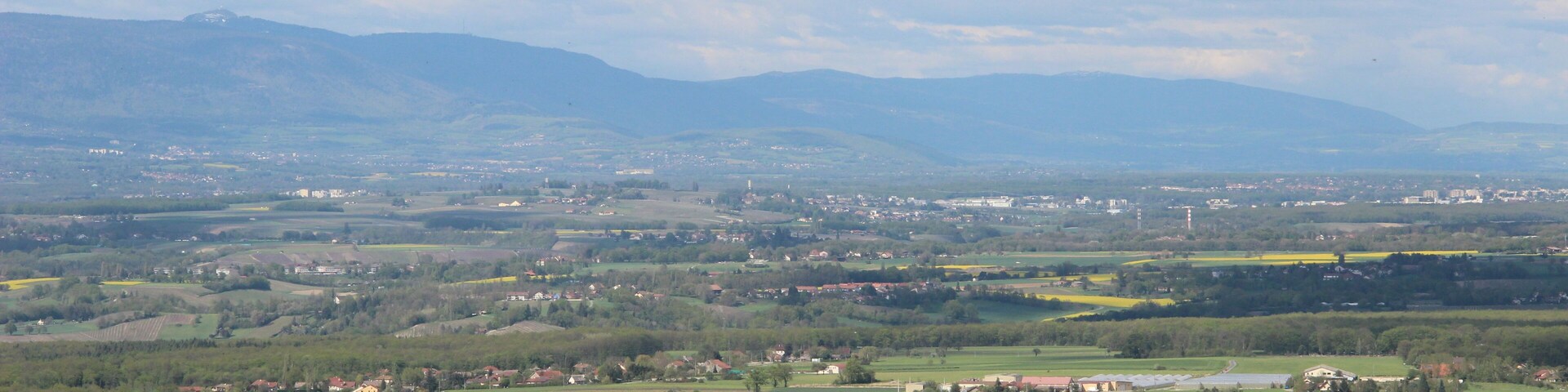 Scenic view on the Bassin Lémanique