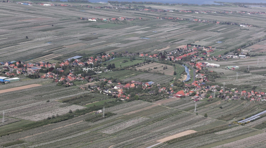 Luftaufnahme: Flussschleife der Lühe, mit den Gemeinden Guderhandviertel und Mittelnkirchen