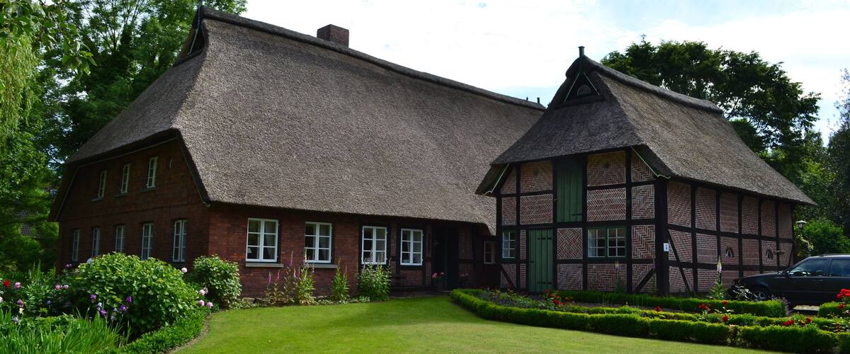 Wohn-/ Wirtschaftsgebäude und Speicher Ole Au 1