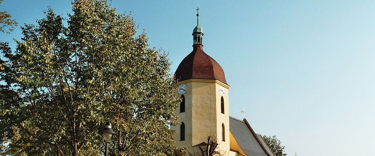 This is a photograph of an architectural monument. It is on the list of cultural monuments of Schleife, no. 09285656