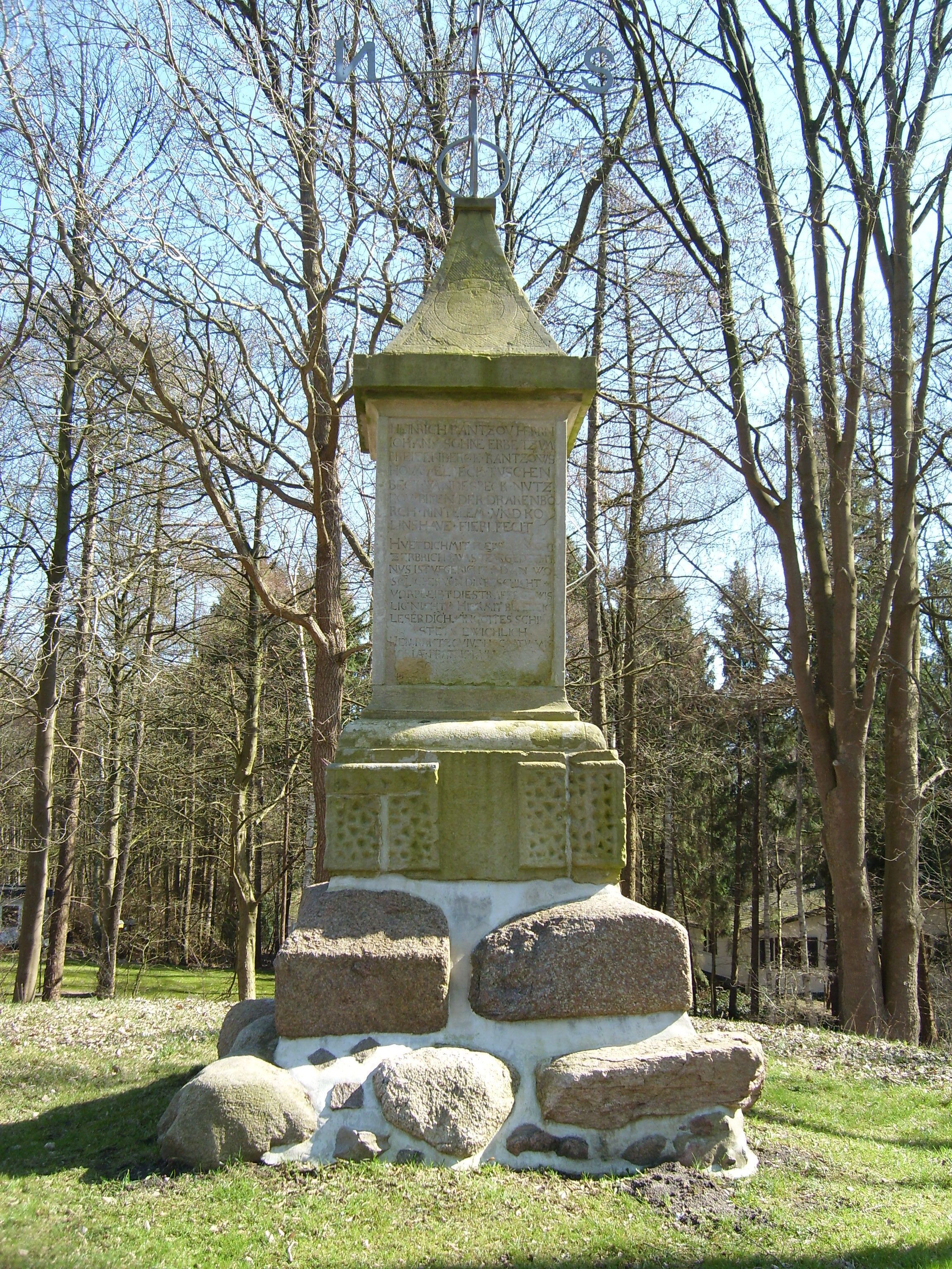 Westseite des "Tempels von Nordoe"