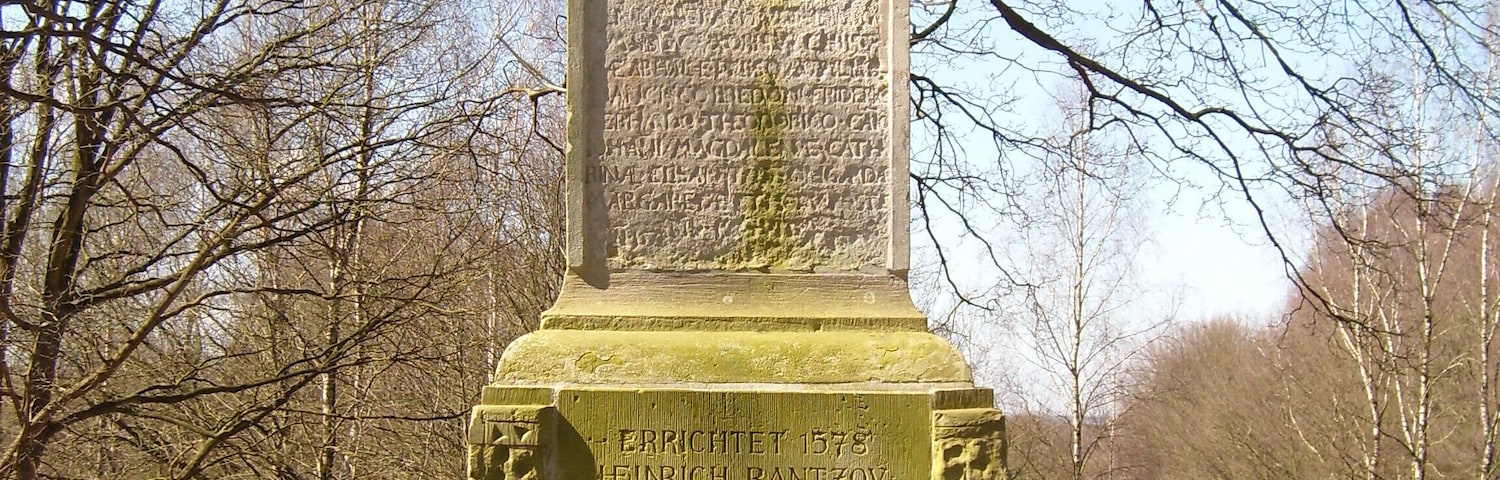 Ostseite des "Tempels von Nordoe"