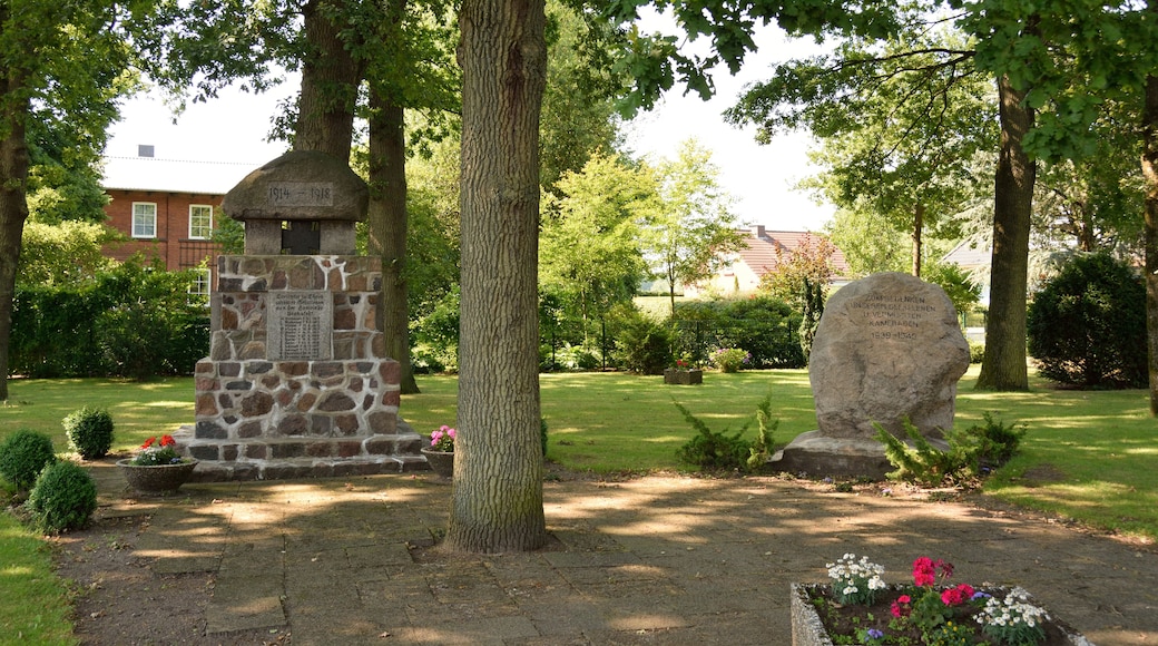 Fotos aus Brokstedt Dieses Bild wurde im "Friedenseichenplatz" in Brokstedt aufgenommen.