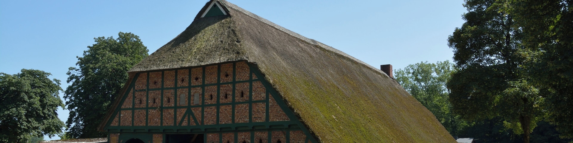 Mehlbek, "Adliges Gut", Scheune aus dem Wappen der Gemeinde