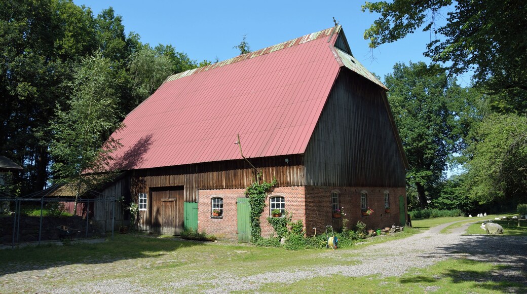 Mehlbek, "Gesindehof", historische Gaststätte auf dem Weg zur Tongrube Muldsberg