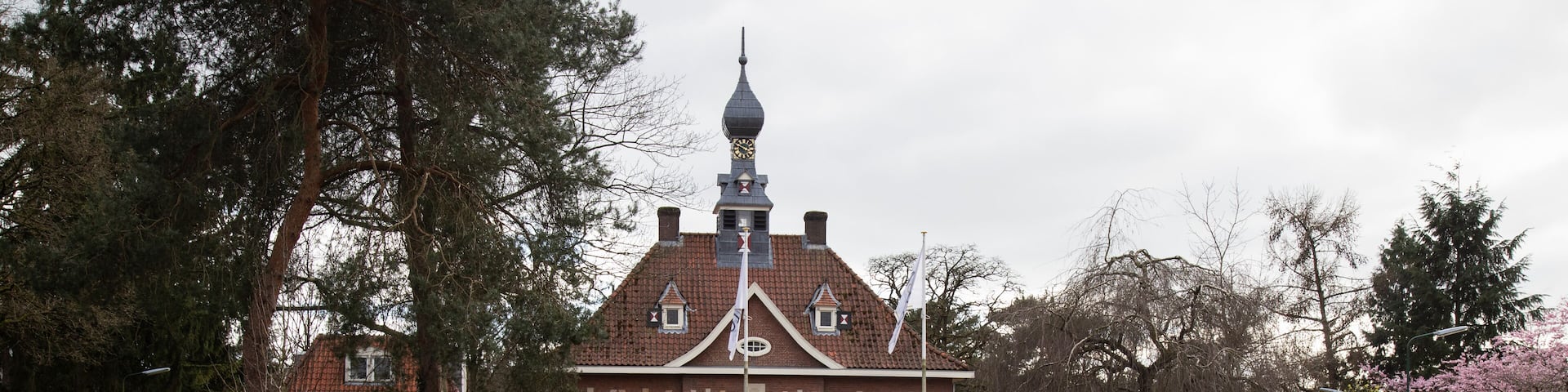 Former town hall in the village of Maarn.