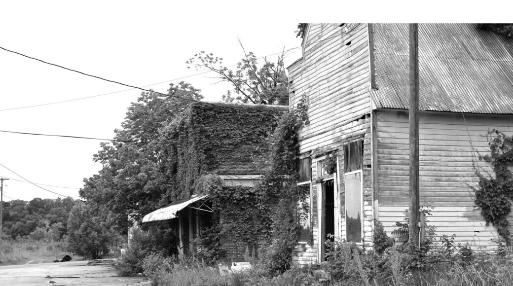 ghost town, missouri.
#ghosttown #architecture #old #smalltowns #abandoned