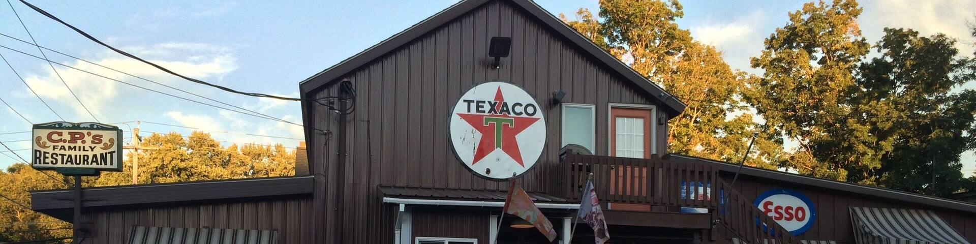 Great family restaurant with a lot of memorabilia to see.