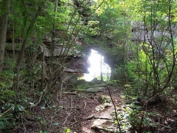 The arch off point trail