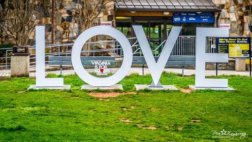 Love sign at the rest area