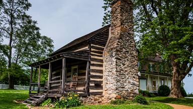 Log Cabin, Sky Meadows State Park, Virginia, USA, Delaplane, Virginia