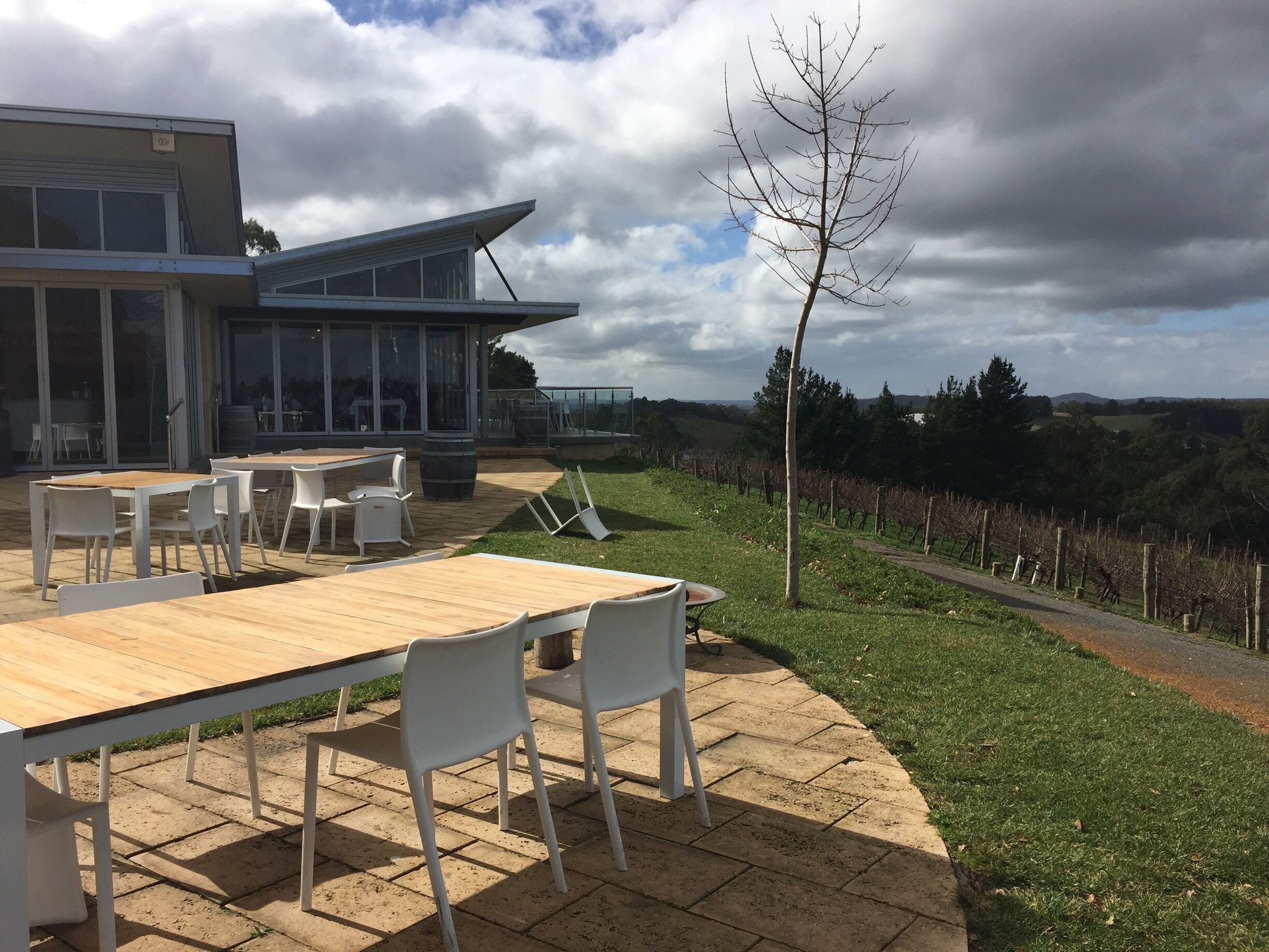 Great food and great Sauvignon Blanc 
Amazing view on the Hills, friendly staff
Book before 